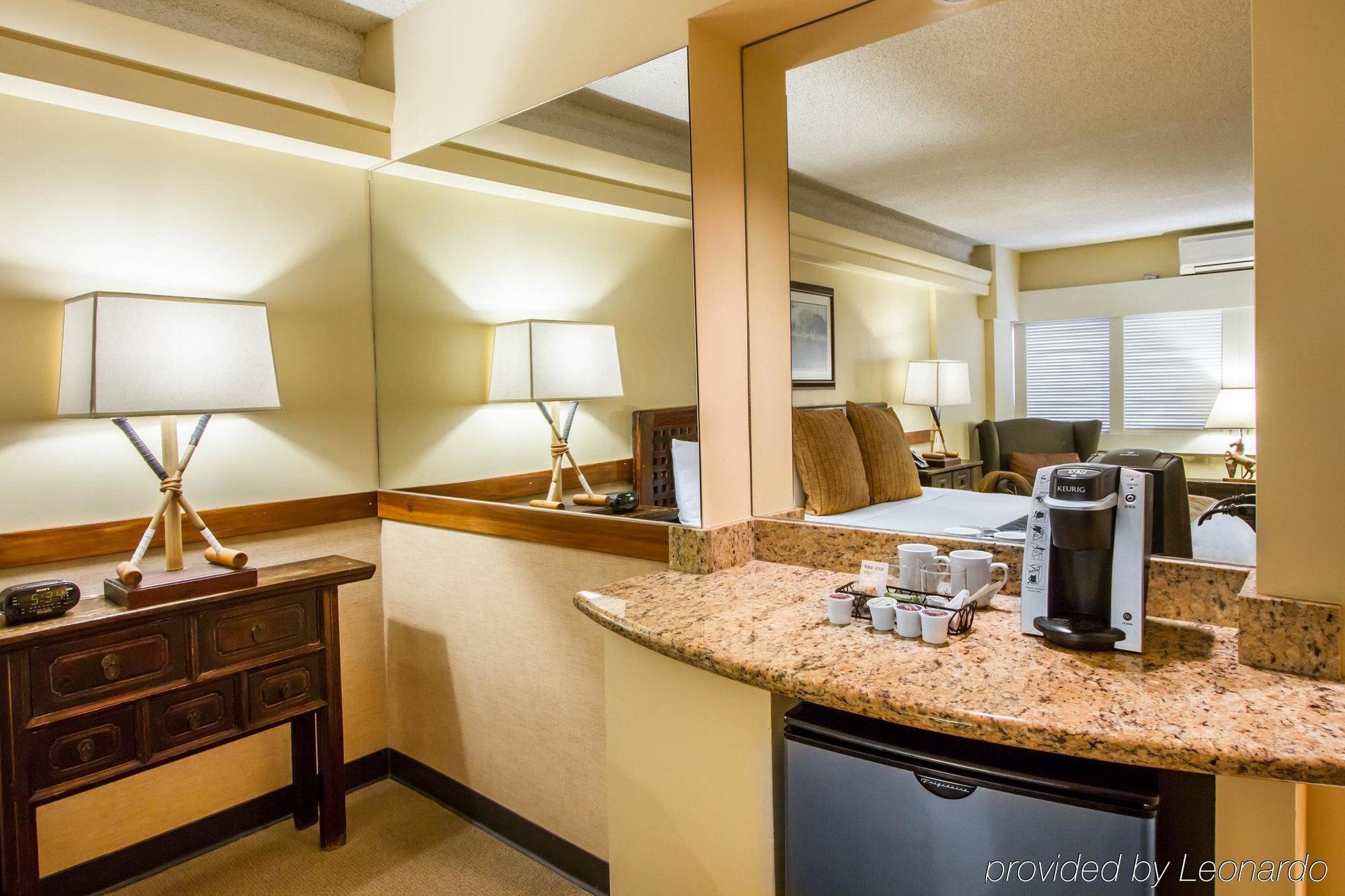 Equus Otel Honolulu Dış mekan fotoğraf